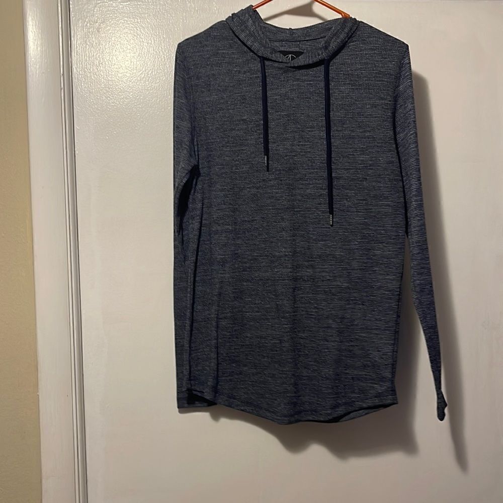 NWT Modern culture Hooded shirt small